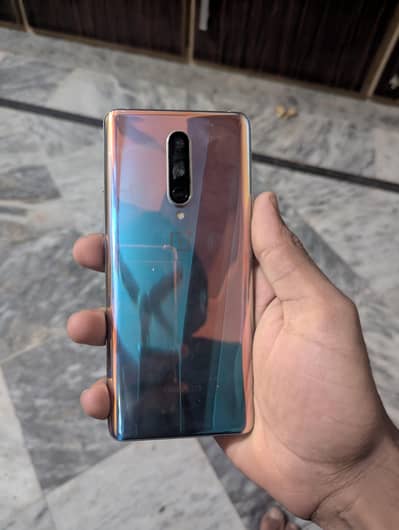 OnePlus 8 curved phone