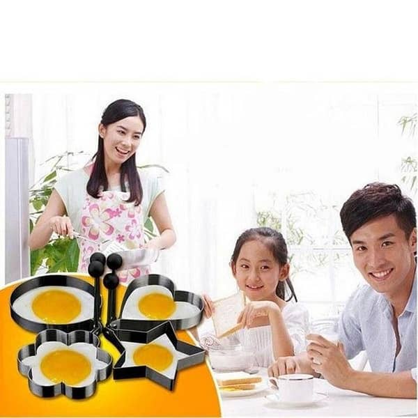 Egg Ring 4pcs Different Shapes Stainless Steel Fried Egg Molds with Handle Omelet Mold Non Stick Fried Egg Ring Metal Kitchen Cooking Tool for Breakfast