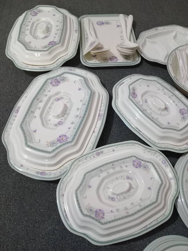 Plastic Dinner Set 8