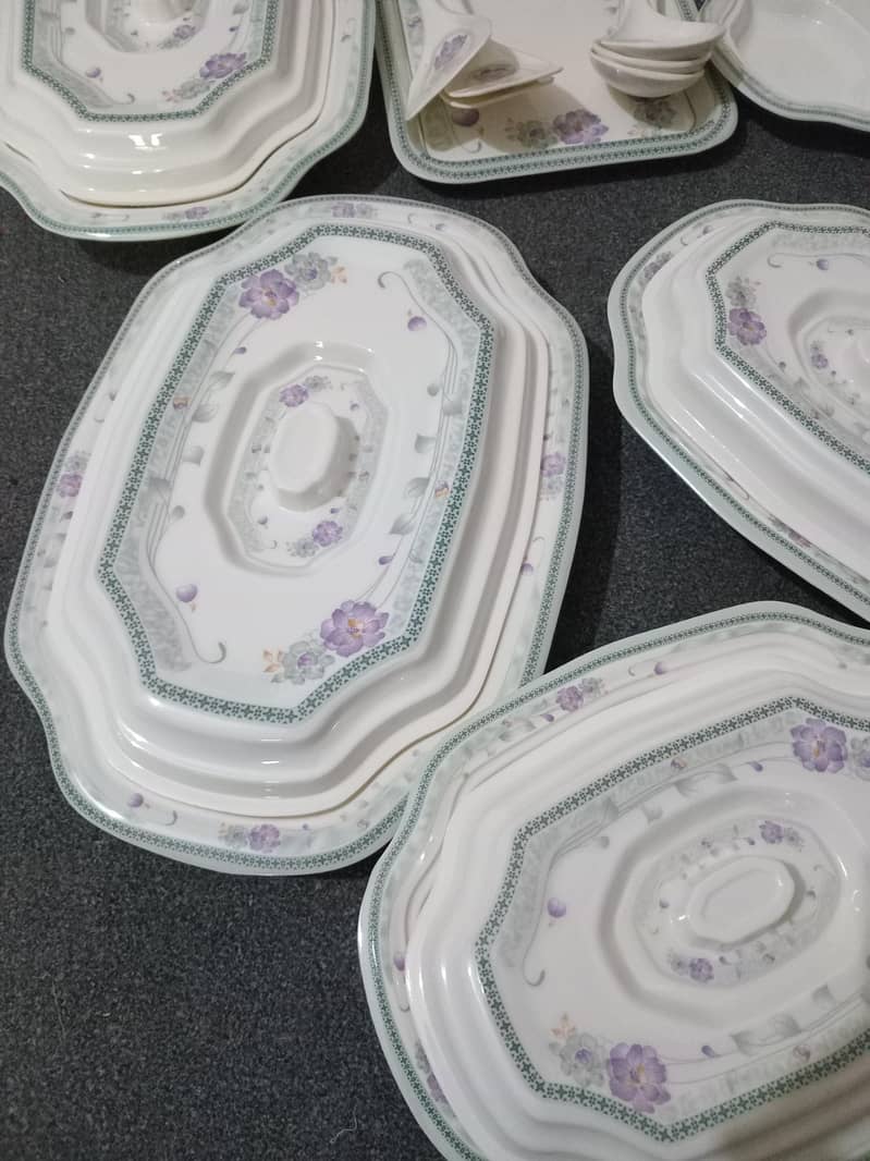 Plastic Dinner Set 9