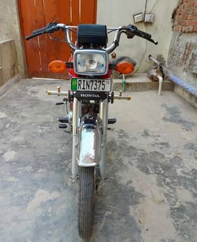 ہونڈا سی ڈی 70 لینے والا رابطہ