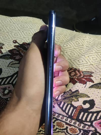 one plus 7t miner shade one dark line pubg instaled ha check kar ky ly