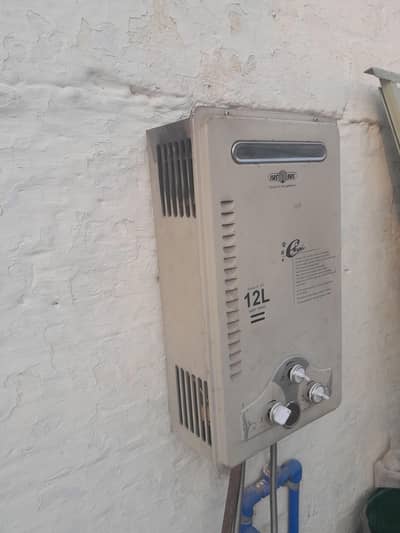 instant gas geezer 12Ltr  used for sale