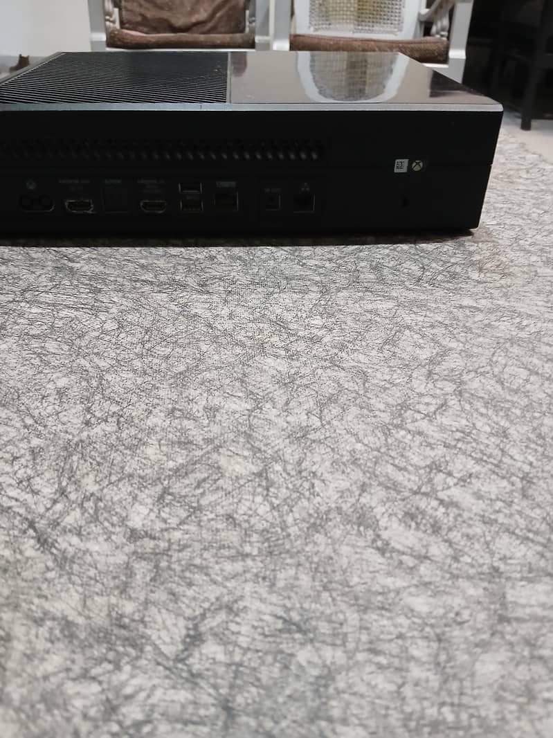 Xbox One — 500GB | Original Console | Smooth  Performance 2