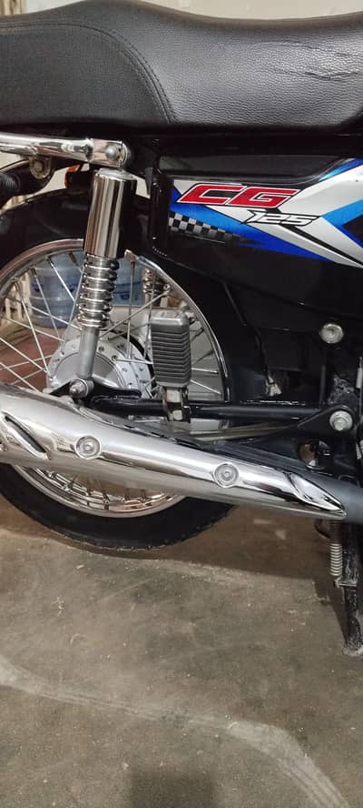 Honda CG 125 Model 11-2025
