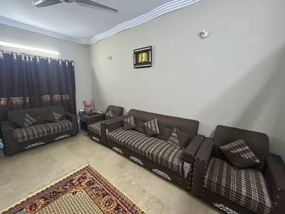 7 seater sofa set. brand bew condition.