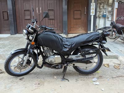 SUZUKI GS 150 2018