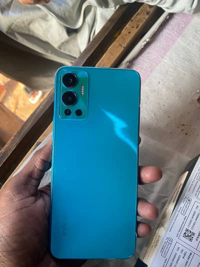 Infinix Hot 12