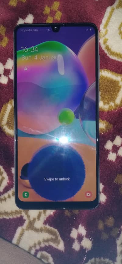 Samsung A31 4/128 with out box and charger