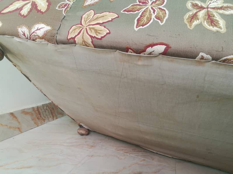 Used Sofa 6