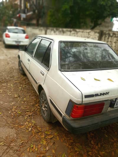 Nissan sunny 1985