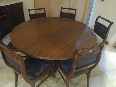 Solid Wood 6-Seater Round Dining Table Set – Excellent Condition