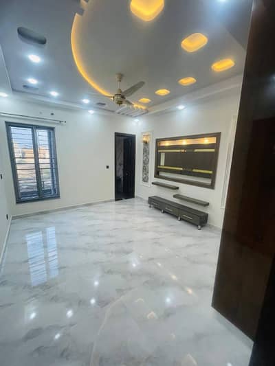 1 kanal house available for rent sector C bahria town Lahore