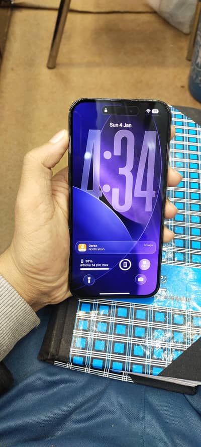 Iphone 14 pro max  jv 85 health