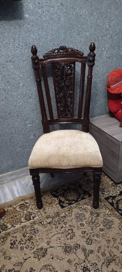 coffee chairs with round table
