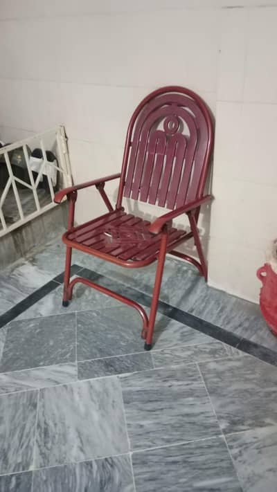 Set of 4 chairs (great condition)