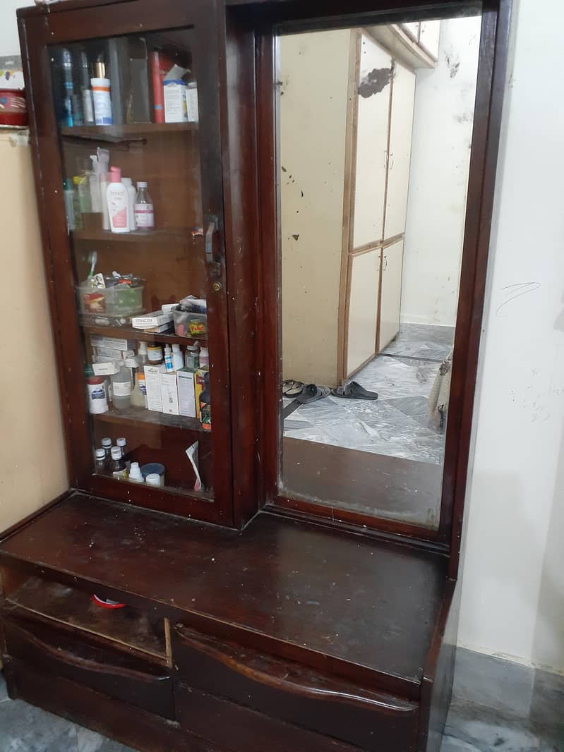 Dressing table 1