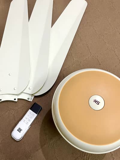 SK inverter fan with remote