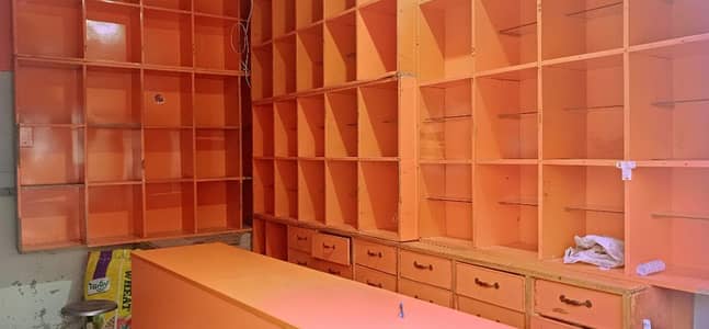 Racks in 10/9 condition