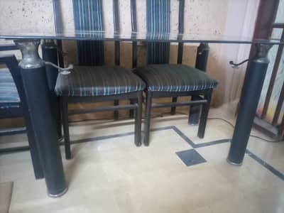 4 person dinning table