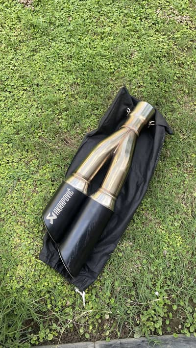 Akrapovic Dual Tip Exhaust
