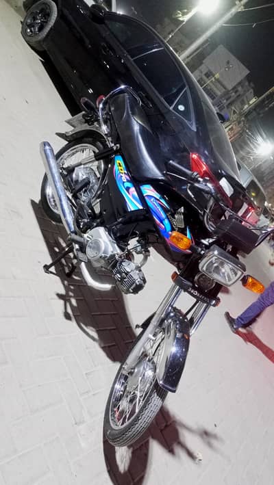 Honda CD-70 2024 9 month model Karachi num 1st owner mint condition