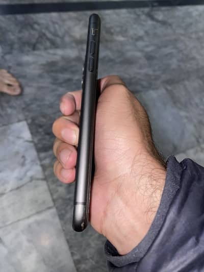 IPHONE 11 64 GB NON PTA