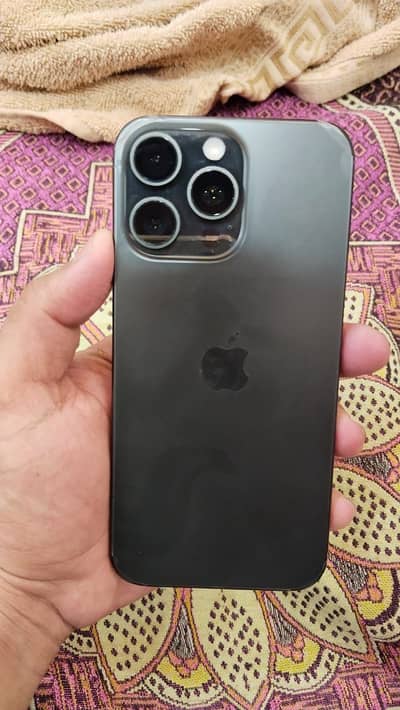 iPhone 15 pro Max 03304000404