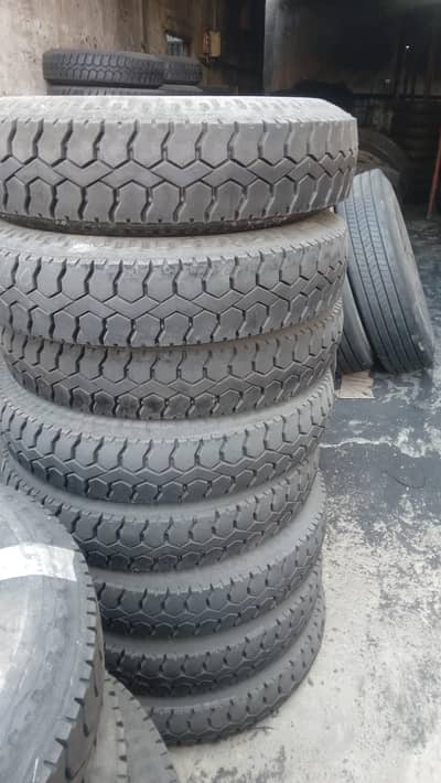 apnay poranay tire ko repair karwahay