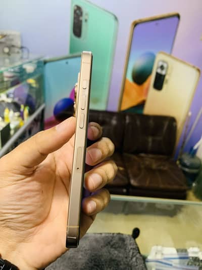 Iphone 16 pro desert titanium 128GB PTA