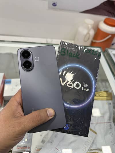 V60 lite 5g 12/256 15days used