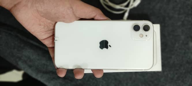 Iphone 11 128GB PTA APPROVED with box