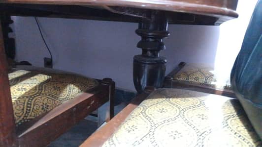 8 Seater dining table