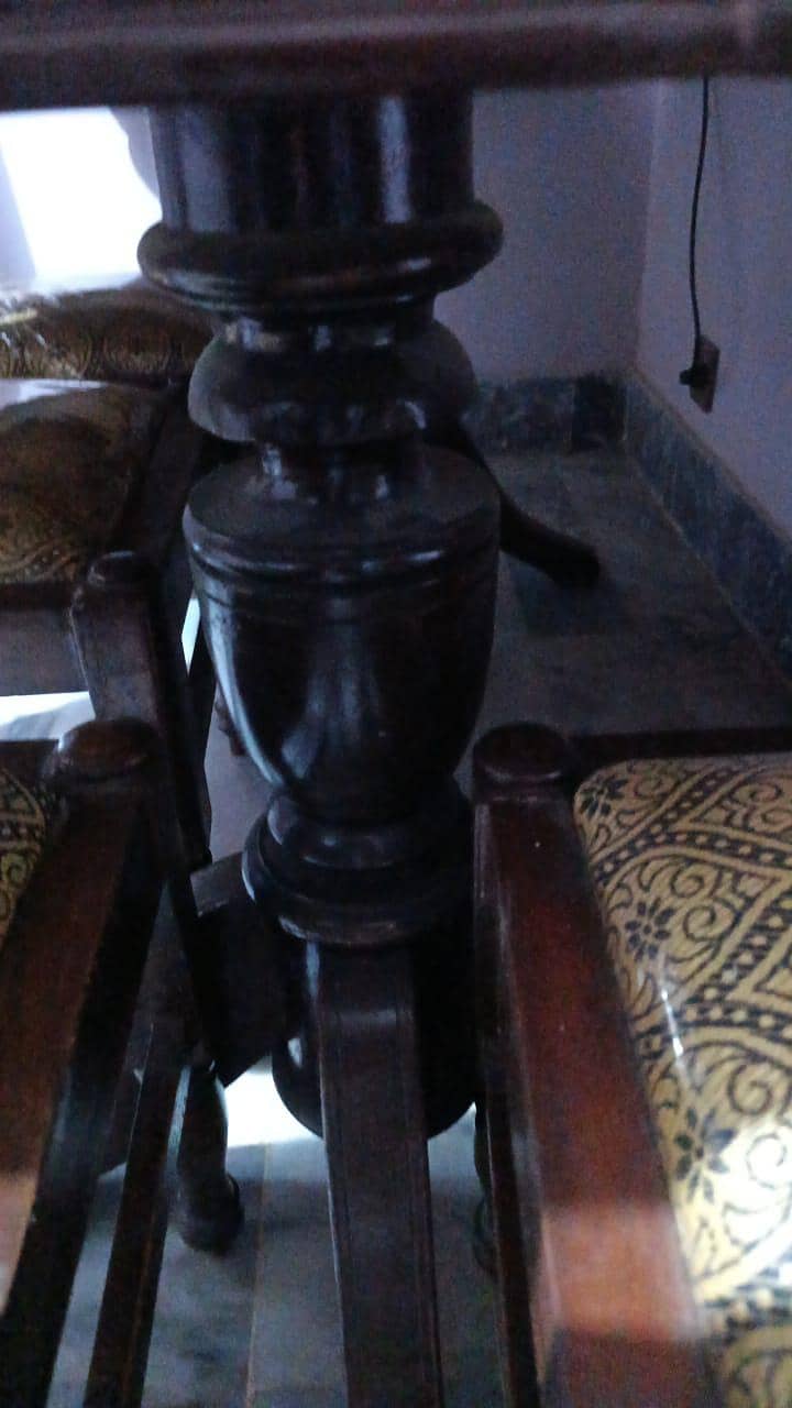 8 Seater dining table 1