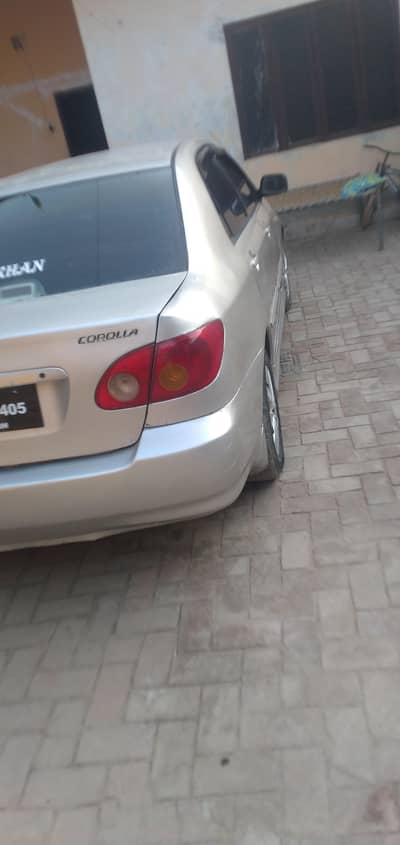 2D saloon for sale model 2002