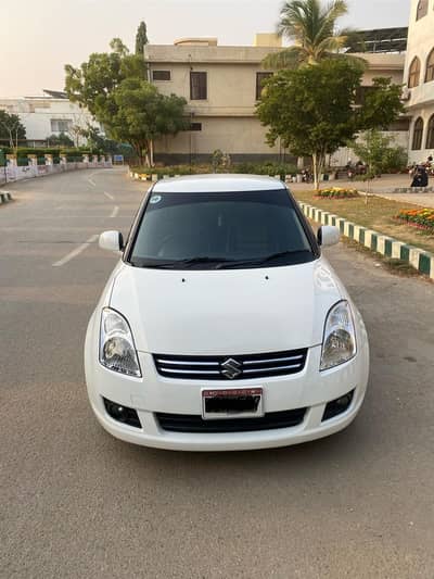 Suzuki Swift dlx Automatic 2021