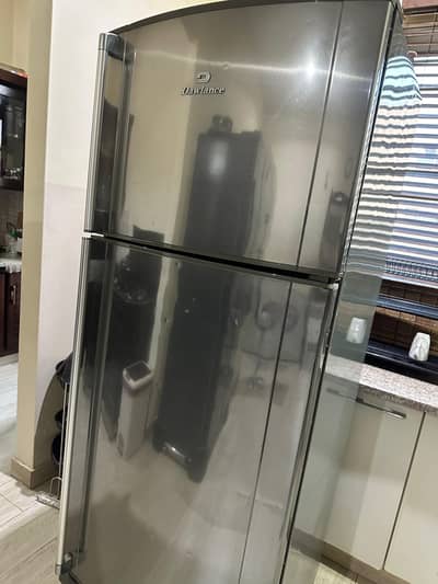 Full size dawlance fridge in excellent condition.