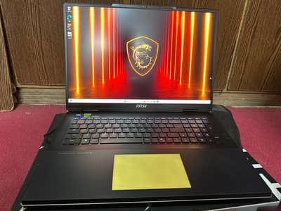 Msi Titan 18 HX Ai Ultra 9 285HX Rtx 5090 24 GB High-end Workstation