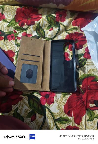 book cover vivo v40 location khushab