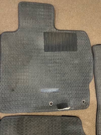 Orignal Prius 2010-2015 Floor mats.