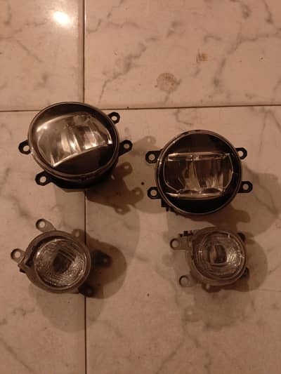 fog light Toyota hhilux and   Toyota crolaa