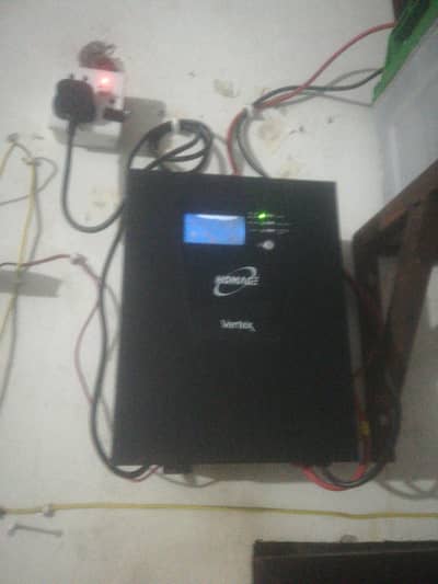 1000 watts Homage Ups with 210 watt phoenix battery