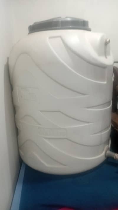 used water tank for sale 400 litter space