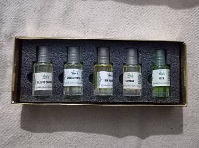 2 Fragrance oil deals and 1 perfume tester kit.