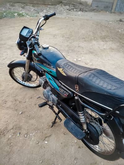 2016 Unique, CD-70 Good Condition