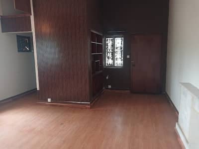 Prime Location Demolishable House for Sale in F-10 Islamabad 511 Sq. Yds CDA Transfer Close-End VIP Street