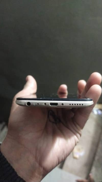 vivo y85 4gb 64 gb non pta