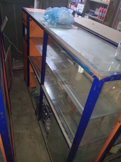 used counter hai grocery store ke liye best hai mirror broken hai
