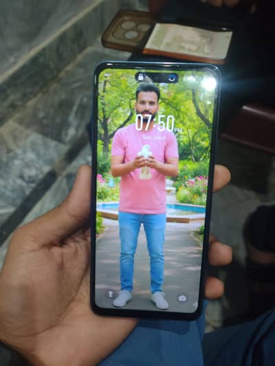 infinix hot 40i 8gb + 128gb in very good condition