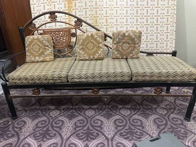 Saiteee 3 seater with cushions for sale in good condition